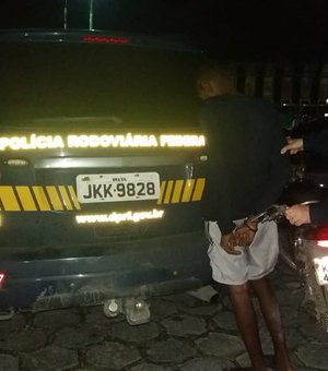Suspeito de cometer assaltos é preso pela PRF em Atalaia