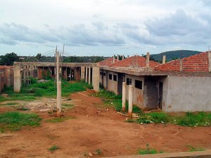 CCJ pode votar propostas para evitar a paralisação de obras públicas