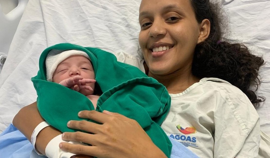 Menina é primeiro bebê nascido em 2025 na Rede Pública de Alagoas