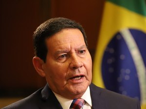 “Easy goes, easy comes”, diz Mourão sobre queda das ações da Petrobras
