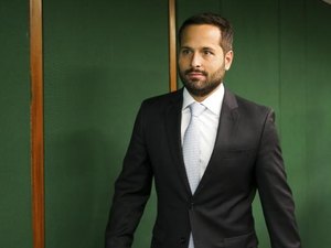 Ministro da Cultura, Marcelo Calero, pede demissão e Roberto Freire assumirá