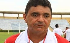 Flávio Araújo, técnico do Cuiabá MT