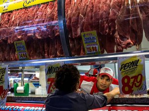 Carnes podem continuar subindo até fevereiro, diz FGV