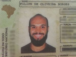 Essa foto da CNH viralizou nas redes sociais e surpreendeu até o dono