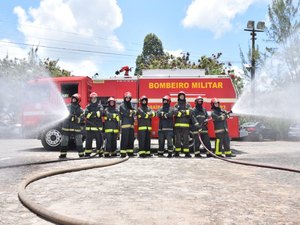 Novos policiais e bombeiros vivem dia a dia de aprendizado em cursos de formação