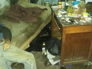 Idoso que morava sozinho é encontrado morto dentro de casa