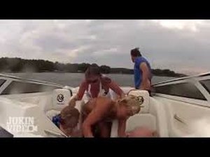 Ocupantes de lancha sofrem acidente em Maragogi