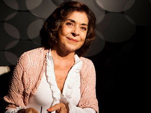 Betty Faria revela que se afastou da TV por conta de uma plástica mal feita