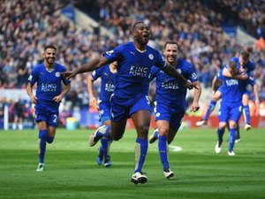 Leicester dará cerveja e pizza de graça para torcedores na festa do título