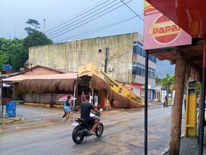 Marquise de restaurante desaba no município de São Miguel dos Milagres