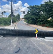 Tráfego de veículos permanece interditado na Ladeira do Claudionor para conclusão de obra da Prefeitura