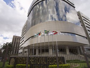 Justiça suspende trecho de MP 926 e paralisa transporte de passageiros