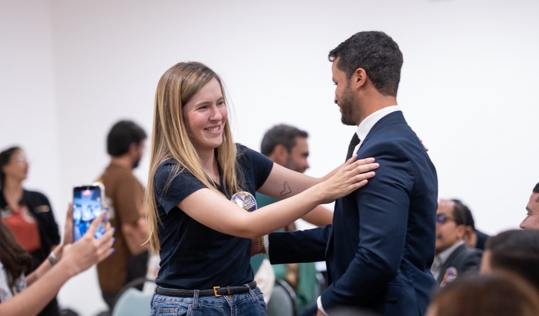 Cibele Moura reúne jovens advogados e fortalece participação da nova geração na política