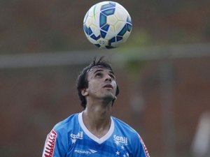 Paysandu contrata meia Valdívia, homônimo do ídolo do Palmeiras