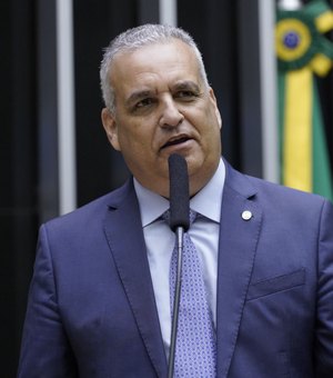 Deputado Alfredo Gaspar celebra revogação da medida que monitora Pix