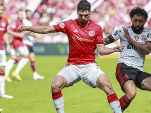 No Beira-Rio, Internacional vence Flamengo de virada pelo Brasileirão