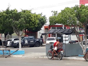 [Vídeo] Quadrilha invade e explode agência bancária em Canapi