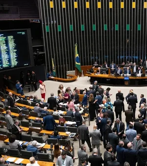 Câmara aprova em 1º turno PEC com repasse do lucro de bets à segurança