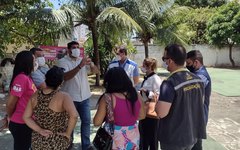Representantes de órgãos municipais, OAB e ONG de promoção do bem-estar animal visitaram a Praça da Sé