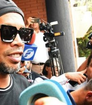 Perícia nos telefones de Ronaldinho e irmão apura ligação com quadrilha