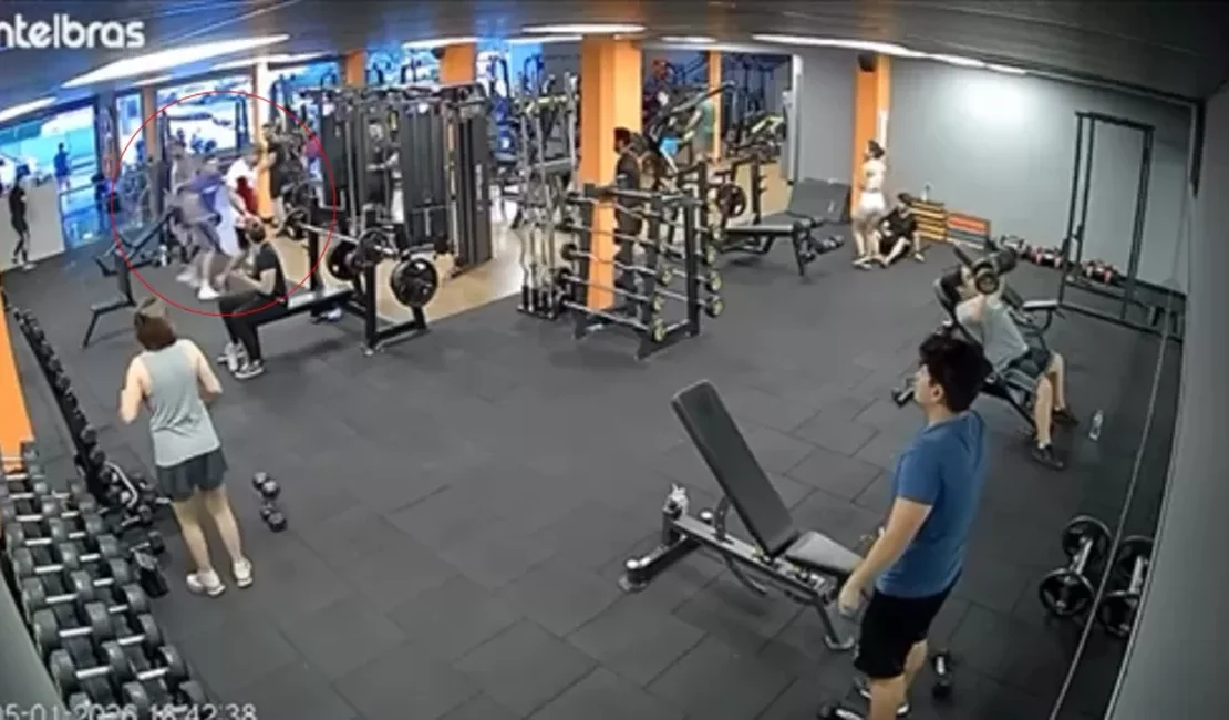 Homem é morto a facadas dentro de academia em Londrina