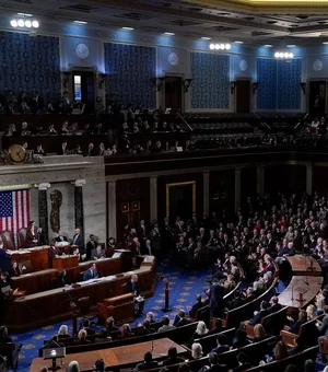 Senadores democratas dos EUA acusam Trump de abuso de poder por tarifas ao Brasil