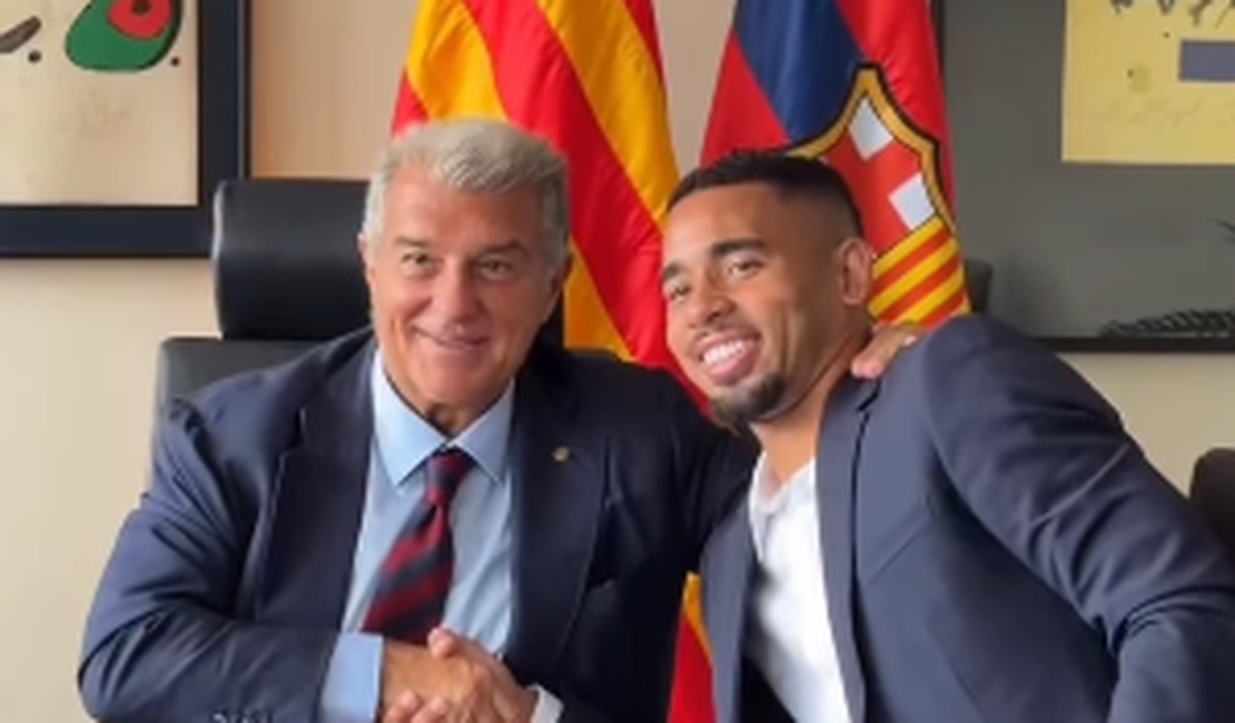 Barcelona anuncia a contratação do jogador brasileiro Gabriel Jesus