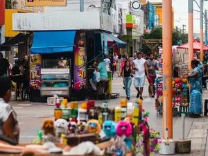 Comércio fecha e shoppings têm horário especial em Maceió e Arapiraca no feriado