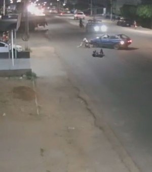 Motociclista fica ferido após motorista fazer conversão irregular em avenida de Delmiro Gouveia