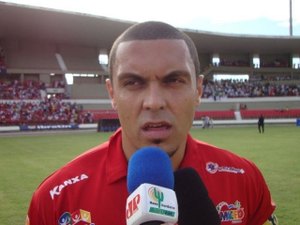 Murici acerta com zagueiro Rodrigão, ex-CRB