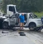 Colisão entre dois veículos deixa um morto e outro ferido na BR-316, em Atalaia