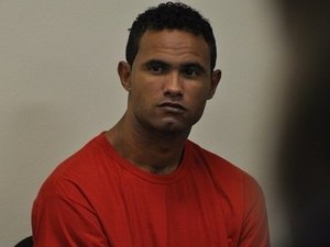 Juiz aplica falta grave e semiaberto do goleiro Bruno é adiado para 2023