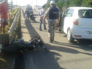 Motociclista se envolve em acidente na Avenida José Alexandre