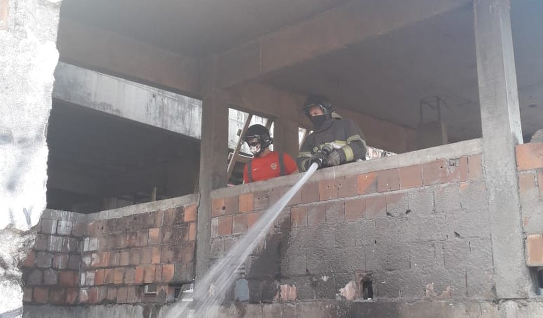 Prédios abandonados na Cruz das Almas são focos de novo incêndio