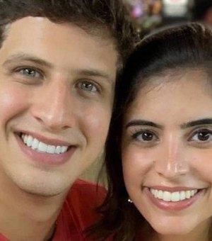 João Campos e Tabata Amaral anunciam que estão noivos