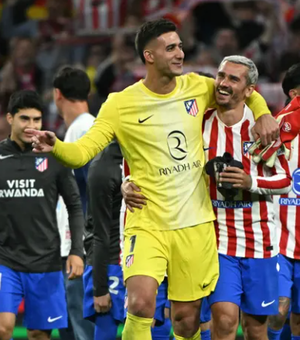 Yamal tenta, mas Atlético de Madrid para Barcelona e avança na Champions