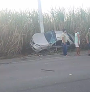 Idoso sai ileso após grave capotamento na Avenida Cachoeira do Meirim