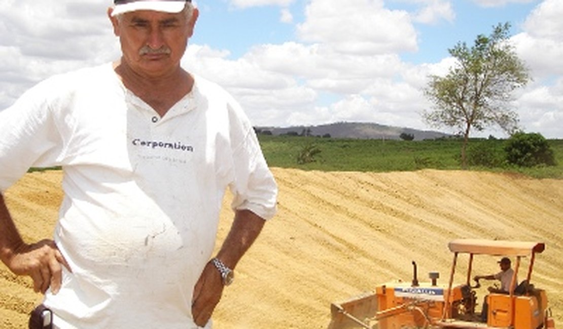 Agricultores são beneficiados com mais de 300 barragens