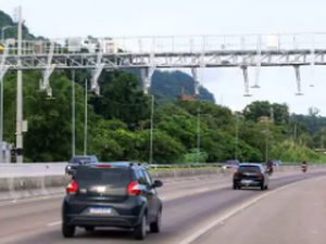 Primeiro pedágio com cobrança automática do país começa a operar nesta sexta-feira; veja como funciona