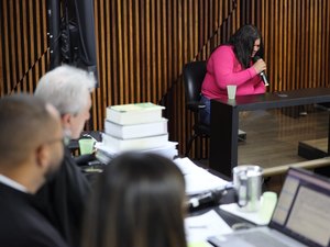 Acusação diz que laudos contradizem versão da ré no júri de sargento
