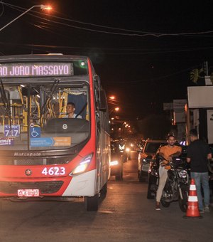 Ônibus grátis para o São João Massayó circulam mais cedo neste domingo (25)