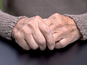 Idosa é socorrida após sofrer agressão de individuo em Maribondo