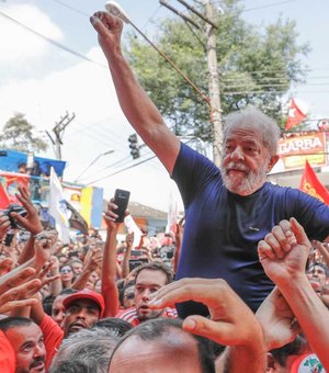 Lula é oficializado candidato à Presidência pelo PT