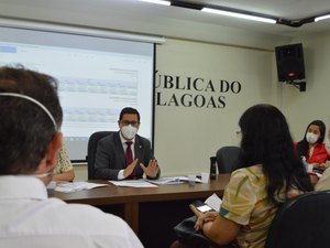 Encontro discute soluções para retorno da oferta de procedimentos cirúrgicos