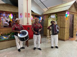 Grupo Coringa resgata tradições juninas e promove Arraiá no Maceió Shopping