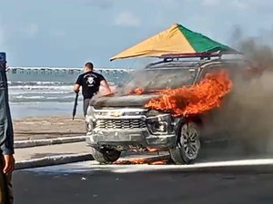 [Vídeo] Viatura do Bope pega fogo na Avenida Assis Chateaubriand