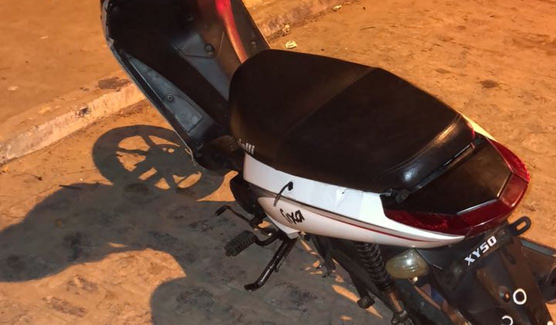 Dupla é presa em flagrante por furtar moto cinquentinha no Trapiche