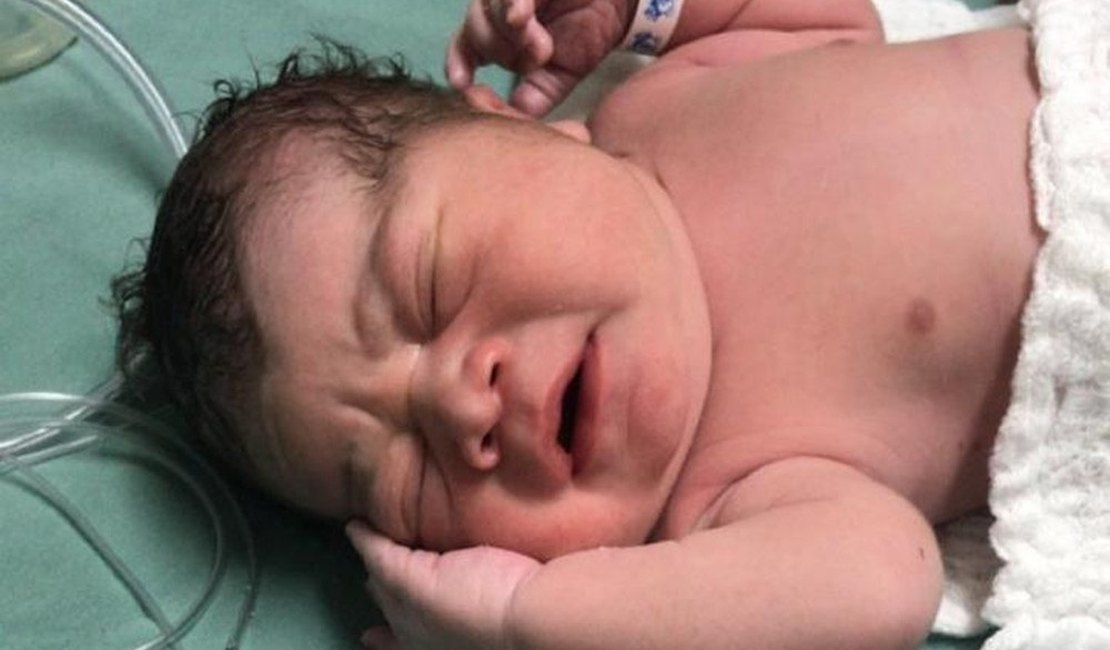 Aloísio 'Chulapa' coloca nome de Rogério Ceni em filho recém-nascido