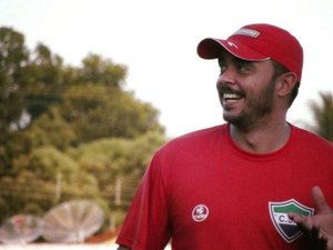 Victor Albuquerque recebe sondagens para temporada 2017