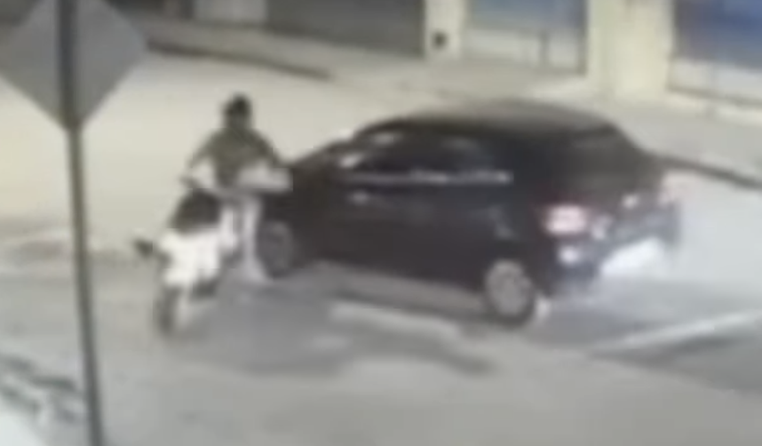 Empresário sofre escoriações ao ter motocicleta atingida por motorista imprudente em Palmeira dos Índios